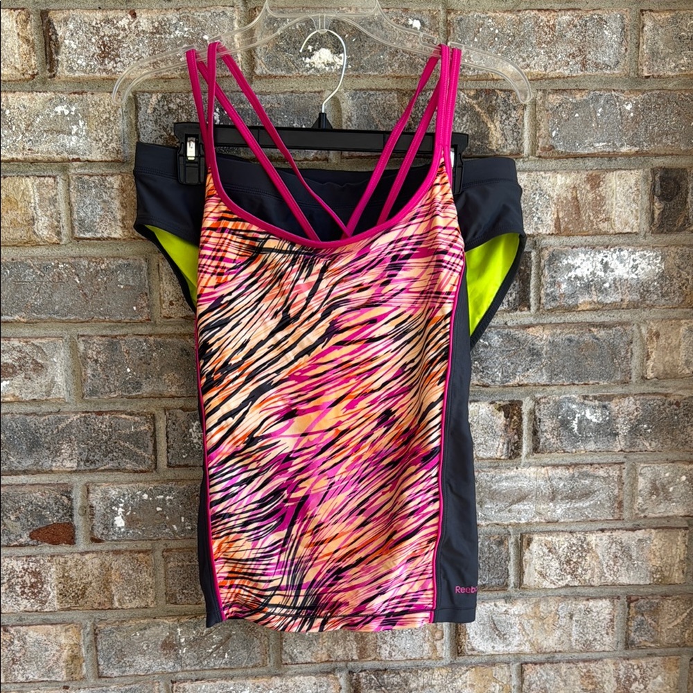 NWOT Reebok Pink Graphic Tankini 2 piece suit